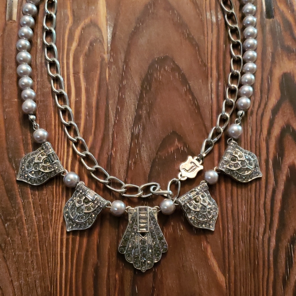 Juicy couture toggle necklace